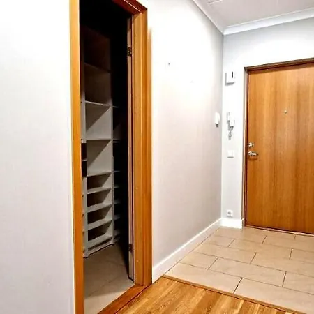 Oak Gate Tallin